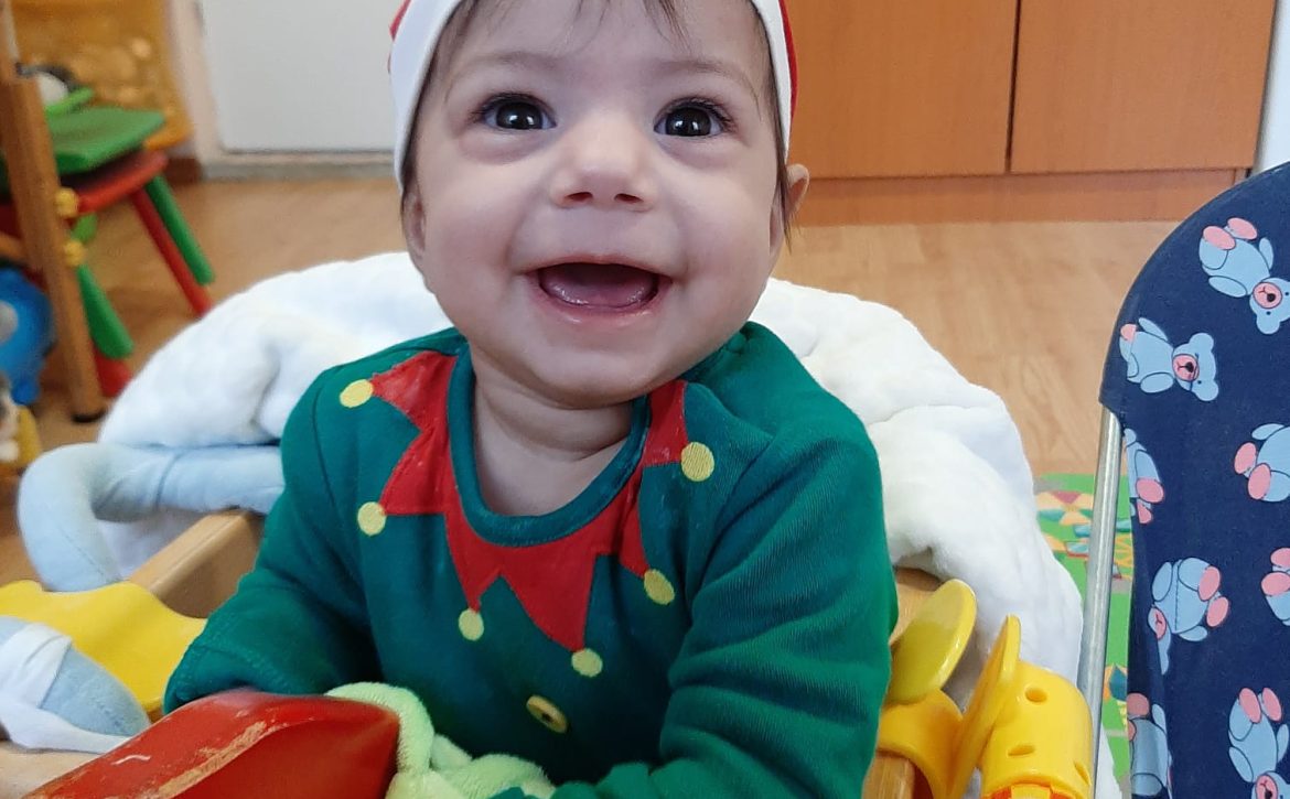 ludus-22-christmas-baby