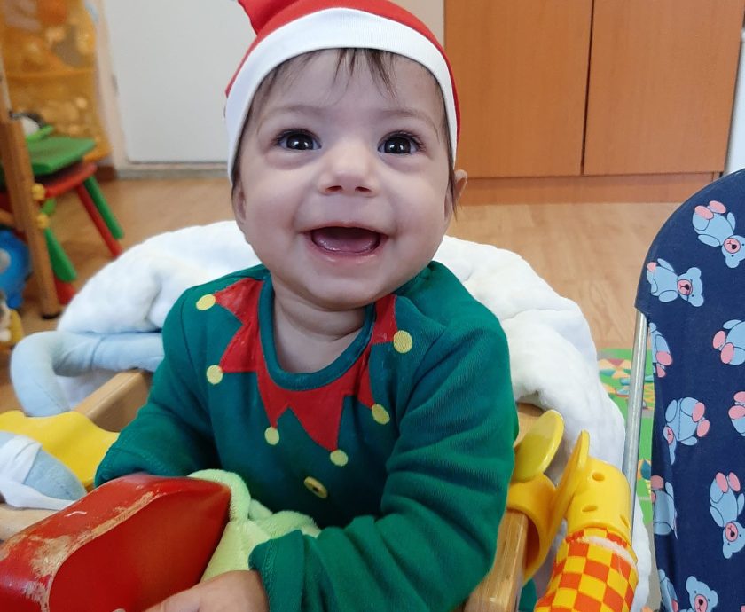 ludus-22-christmas-baby